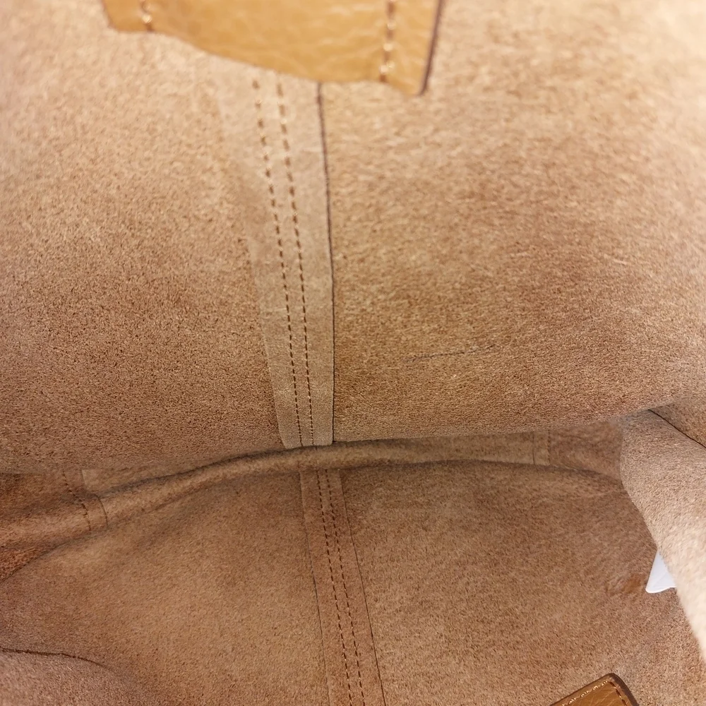 Elegant Brown Leather Shoulder Bag